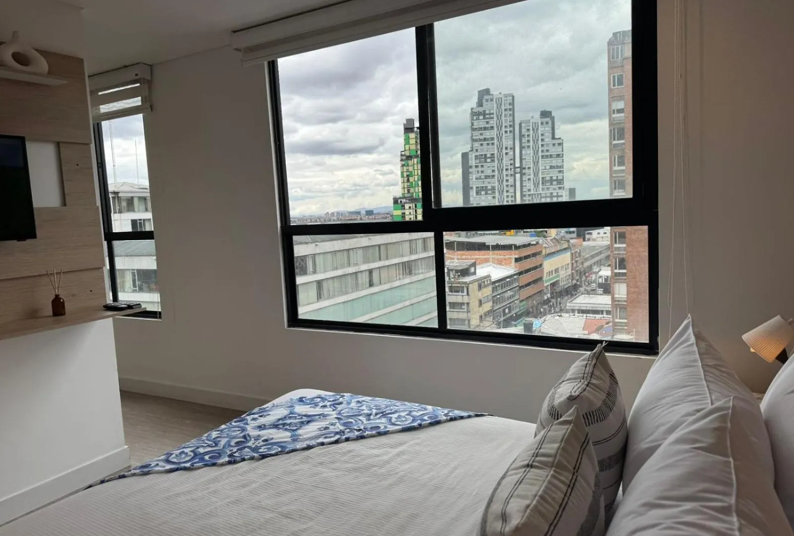 Hermosa Vista En Chapinero Comodo Wifi Bogota 0*,  Colombia